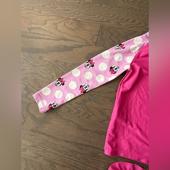 Disney Minnie Mouse Girls Swim Set Rash Guard Bikini XS 4–5 pink - Picture 12 of 16